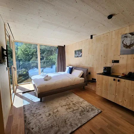 Zoo Des Marécottes Boutique Hotel *