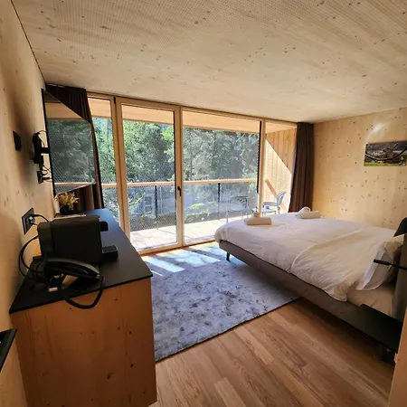 Zoo Des Marécottes Boutique Hotel *